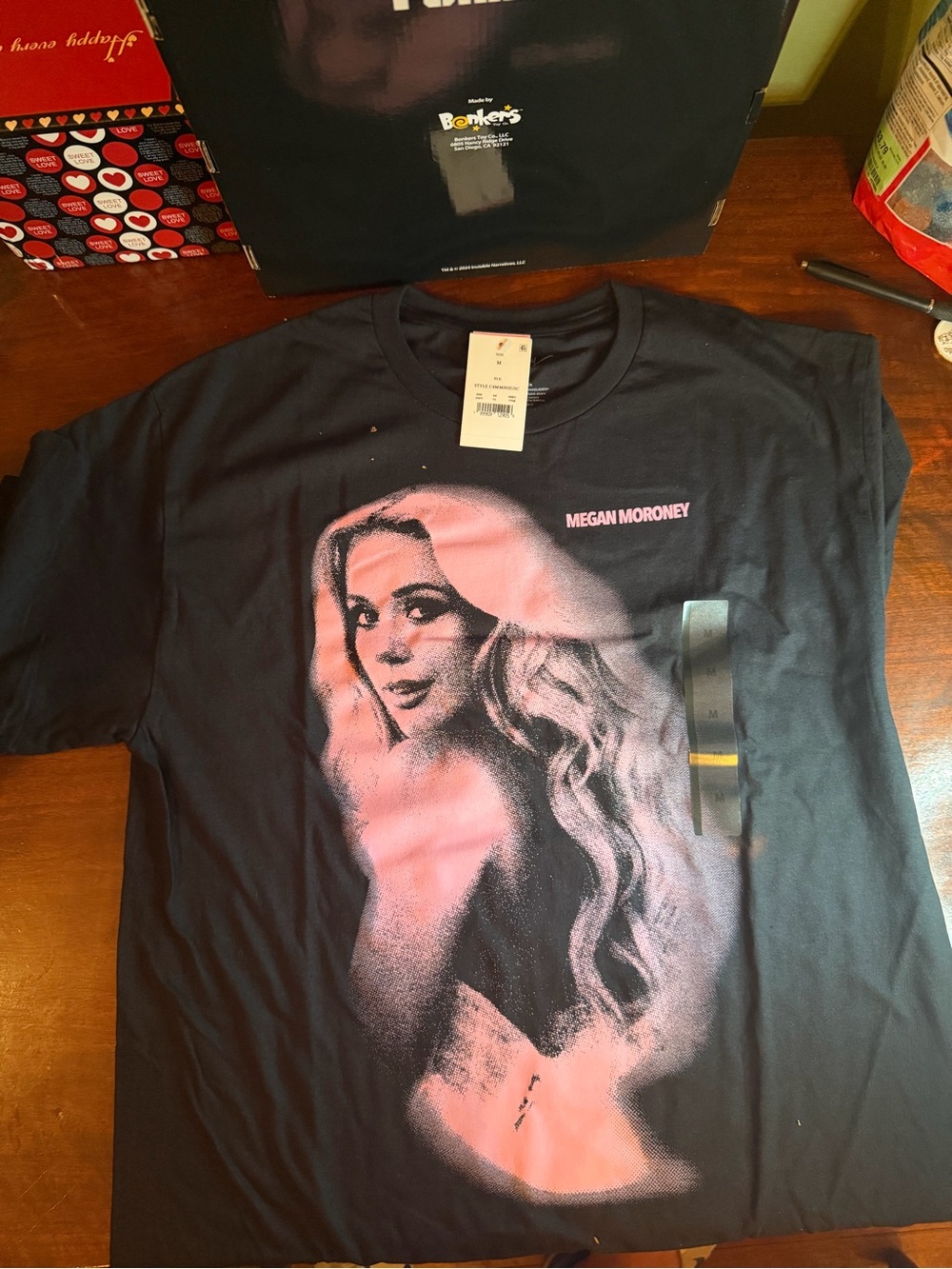 Megan Moroney Cloud 9 Black Graphic T-Shirt Size M Pink Portrait Album Merch - Picture 3 of 8